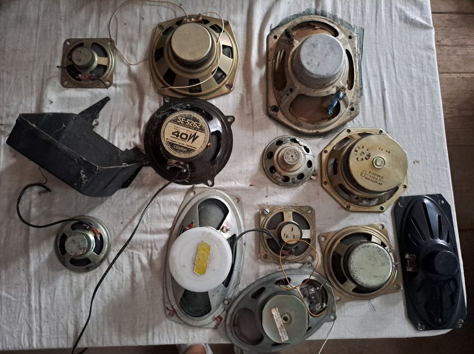 12 boxe diferite modele