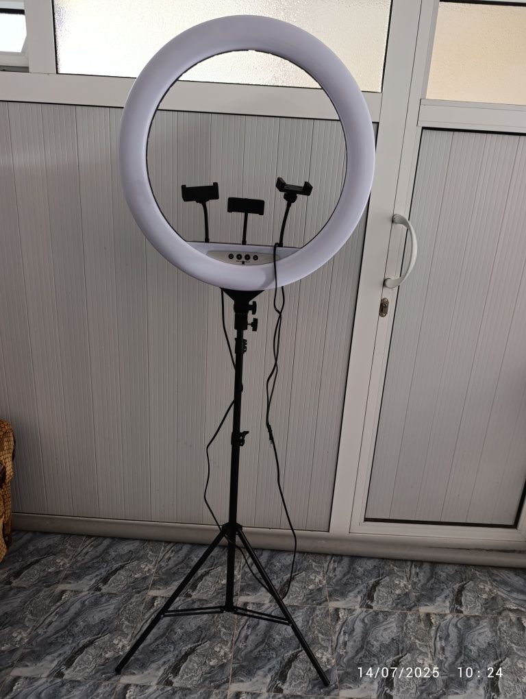 Selfi lampa sevtnoy