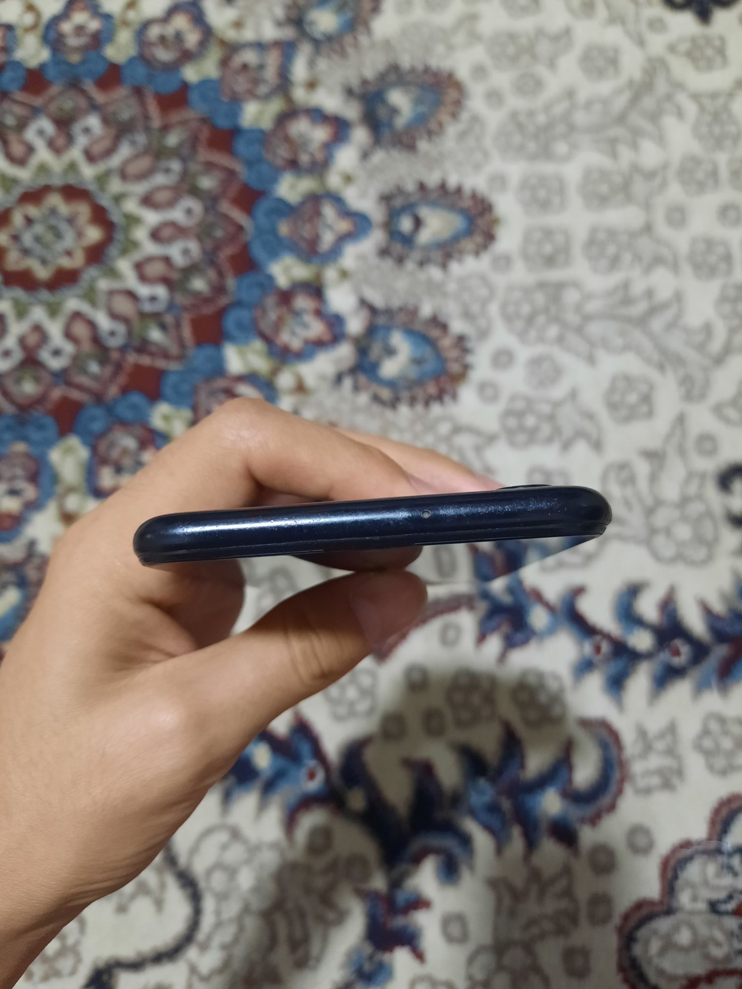 Samsung a10s sotiladi