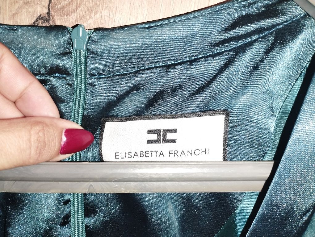 Кадифена рокля на Elisabetta Franchi