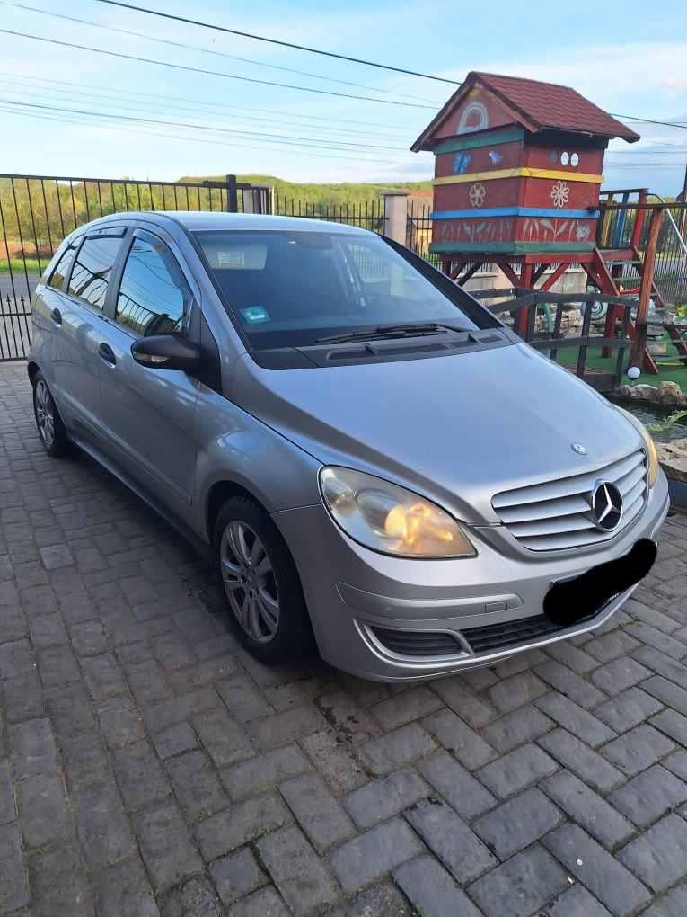 Vand Mercedes Benz B 180 automat