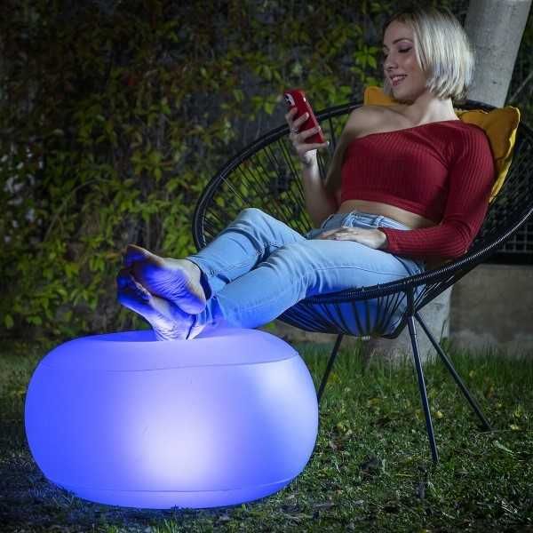 Taburet gonflabil pentru exterior, cu lumina LED si telecomanda