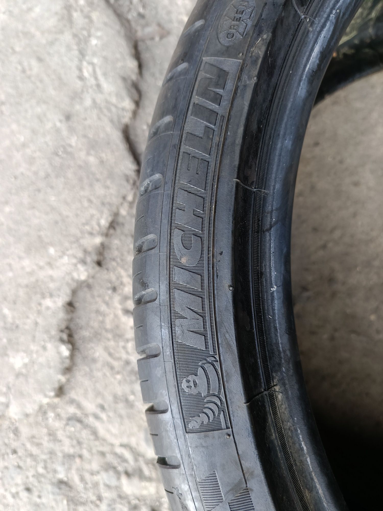 Летни гуми -2023г.-20цола-275/30-1бр.-300лв."MICHELIN"