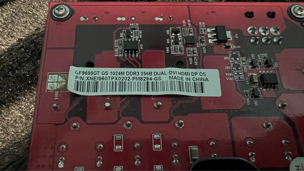 Placa video Nvidia Geforce 9600 GT 1024 mb DDR 3 256b