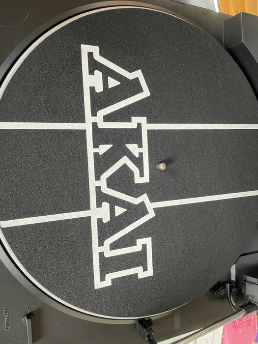 pick up AKAI profesional cu USB