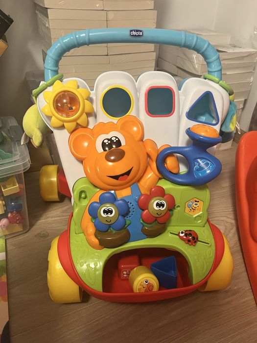 Уолкър на Chicco Baby Gardener