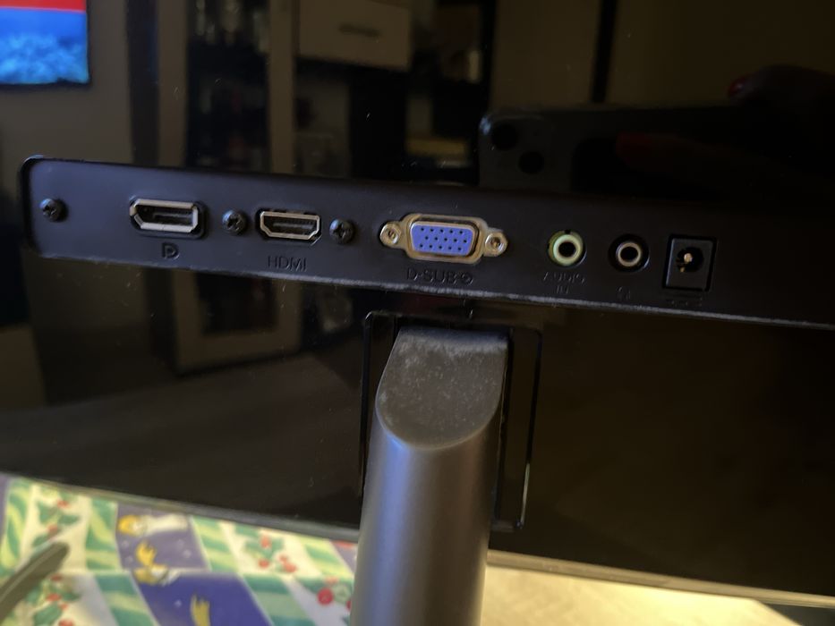 Monitor curbat philips defect 80 diagonala