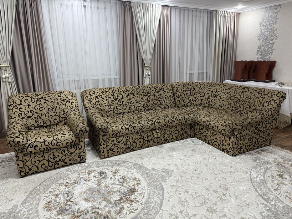диван и кресло для гостиной
