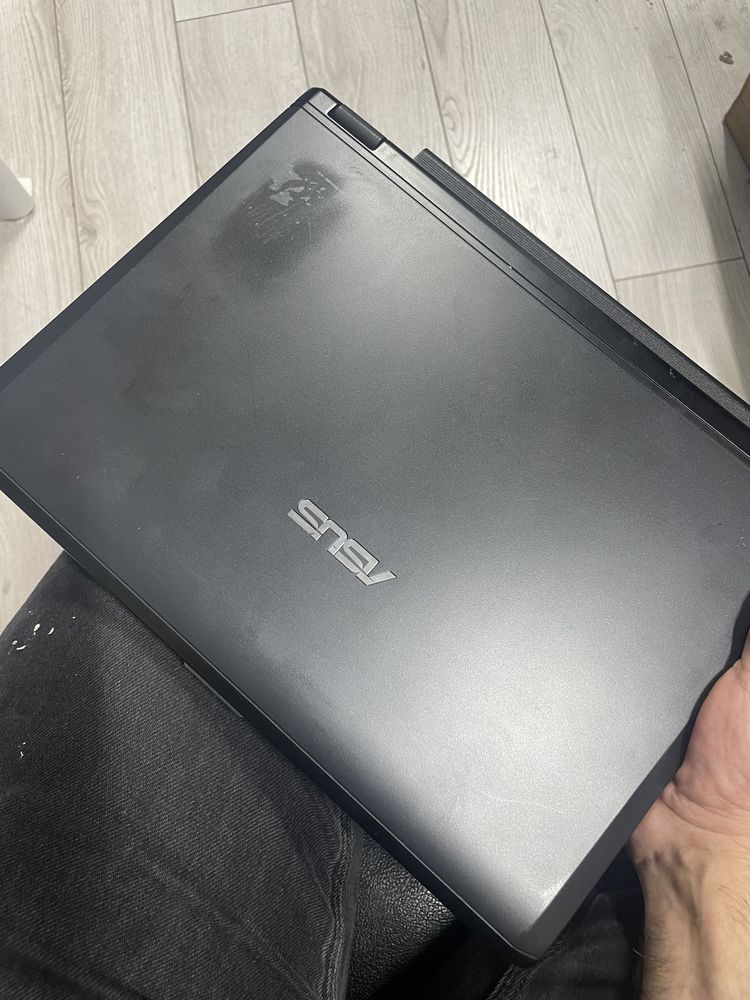 Laptop Notebook Asus F6V core 2 duo 13.3”