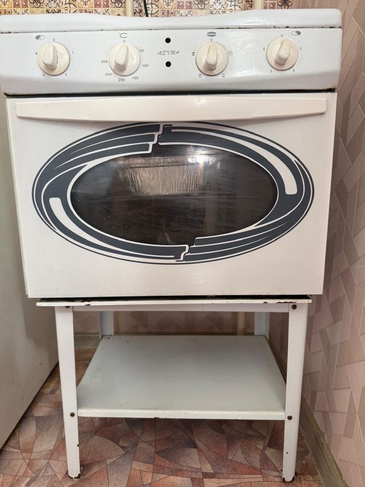 Срочно продам электрическую плиту