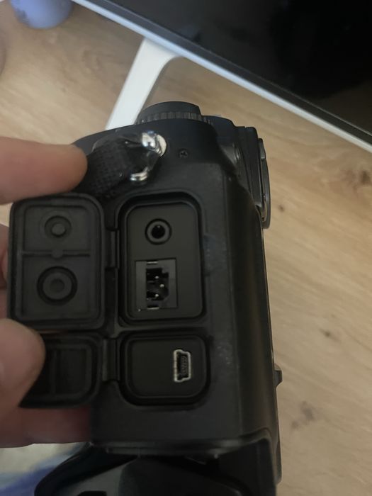 Vand  Nikon  D2H