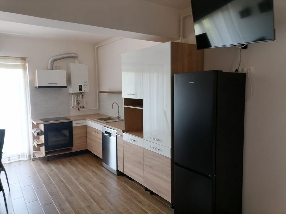 Apartament 2 camere de închiriat