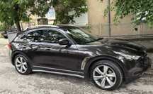 Лек автомобил Infiniti FX30 D