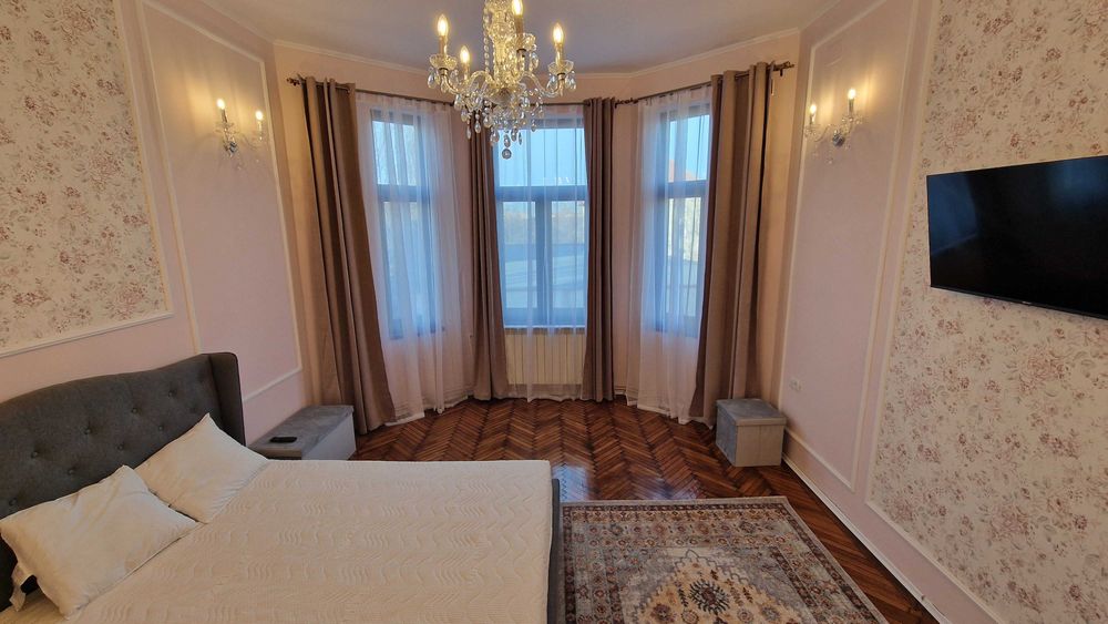 Apartament 3 camere ultracentral, zona Republicii renovat, lux