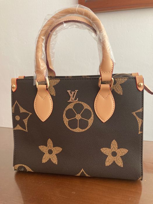 Дамска чанта  LV  Дамска чанта