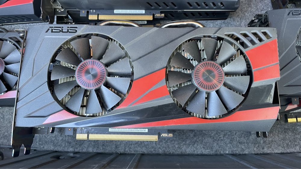 Видеокарта игровая GTX 1060 3gb ASUS