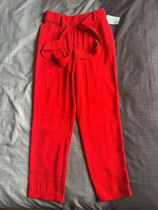 Pantaloni conici NOI