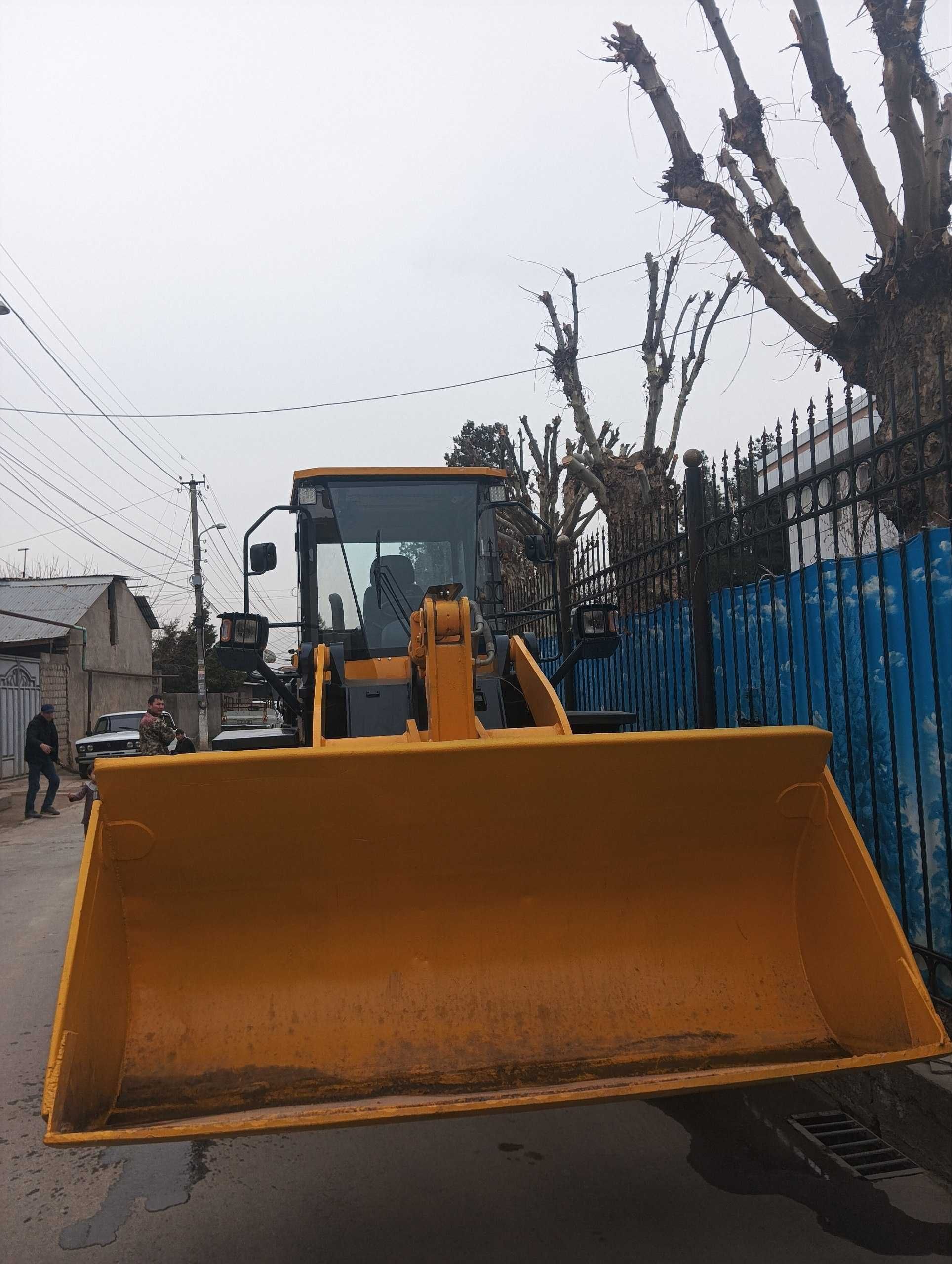 Погрузчик 1,8 куб "SINOMACH"  933 русумли.