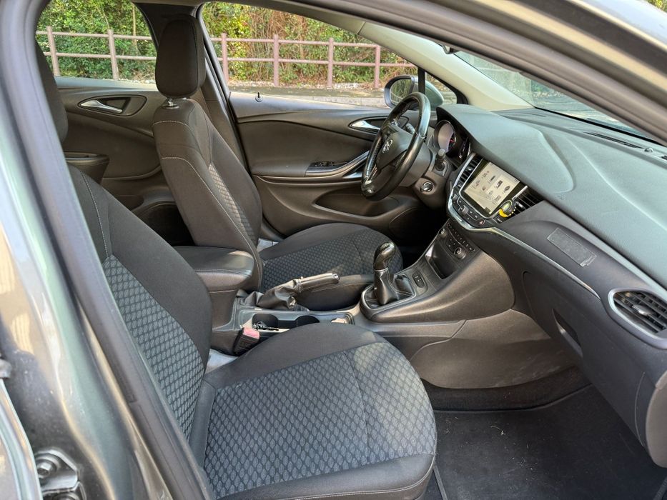 Vând Opel Astra 2016 euro 6!!