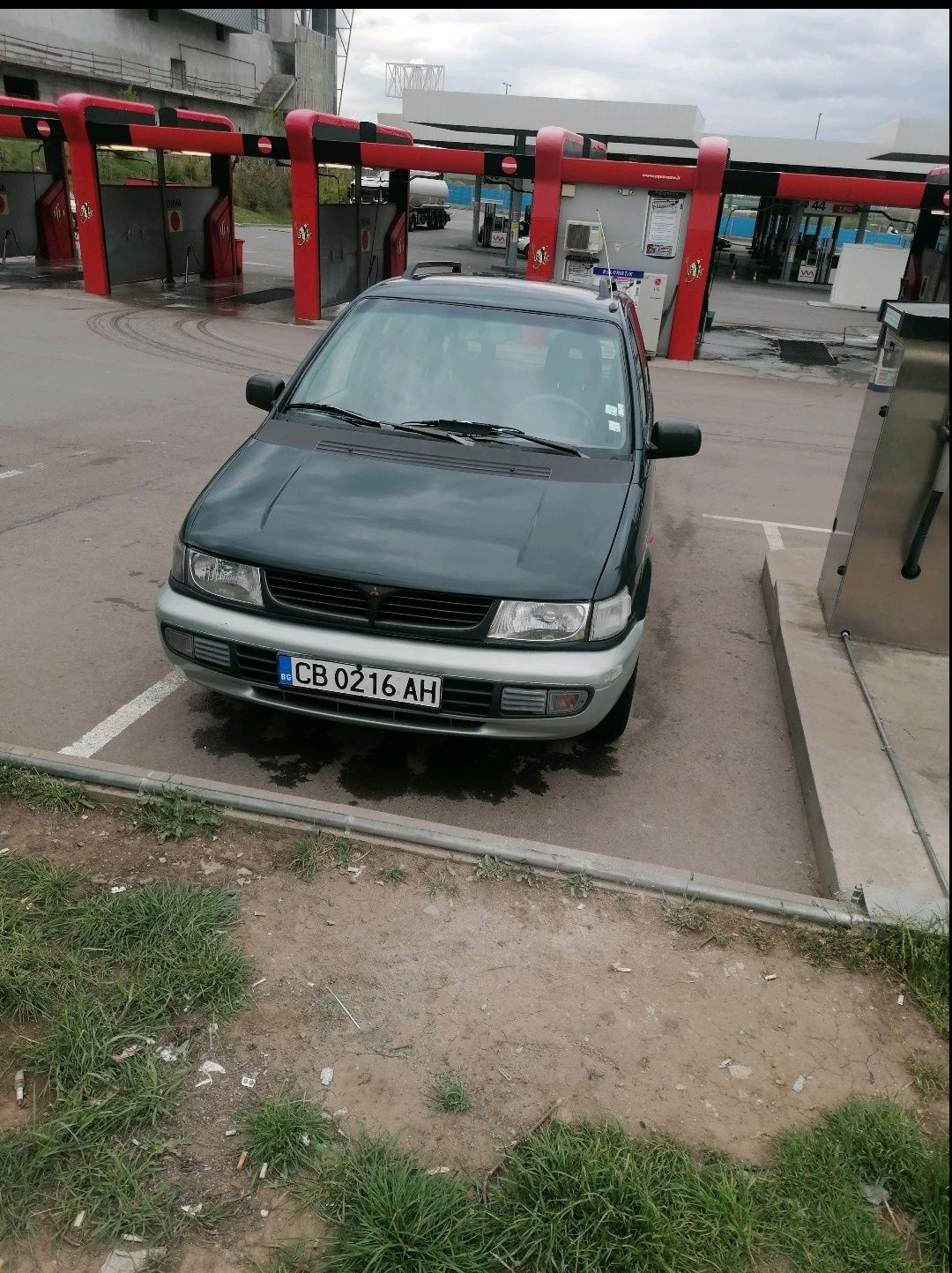Mitsubishi space runner 1.8 4x4