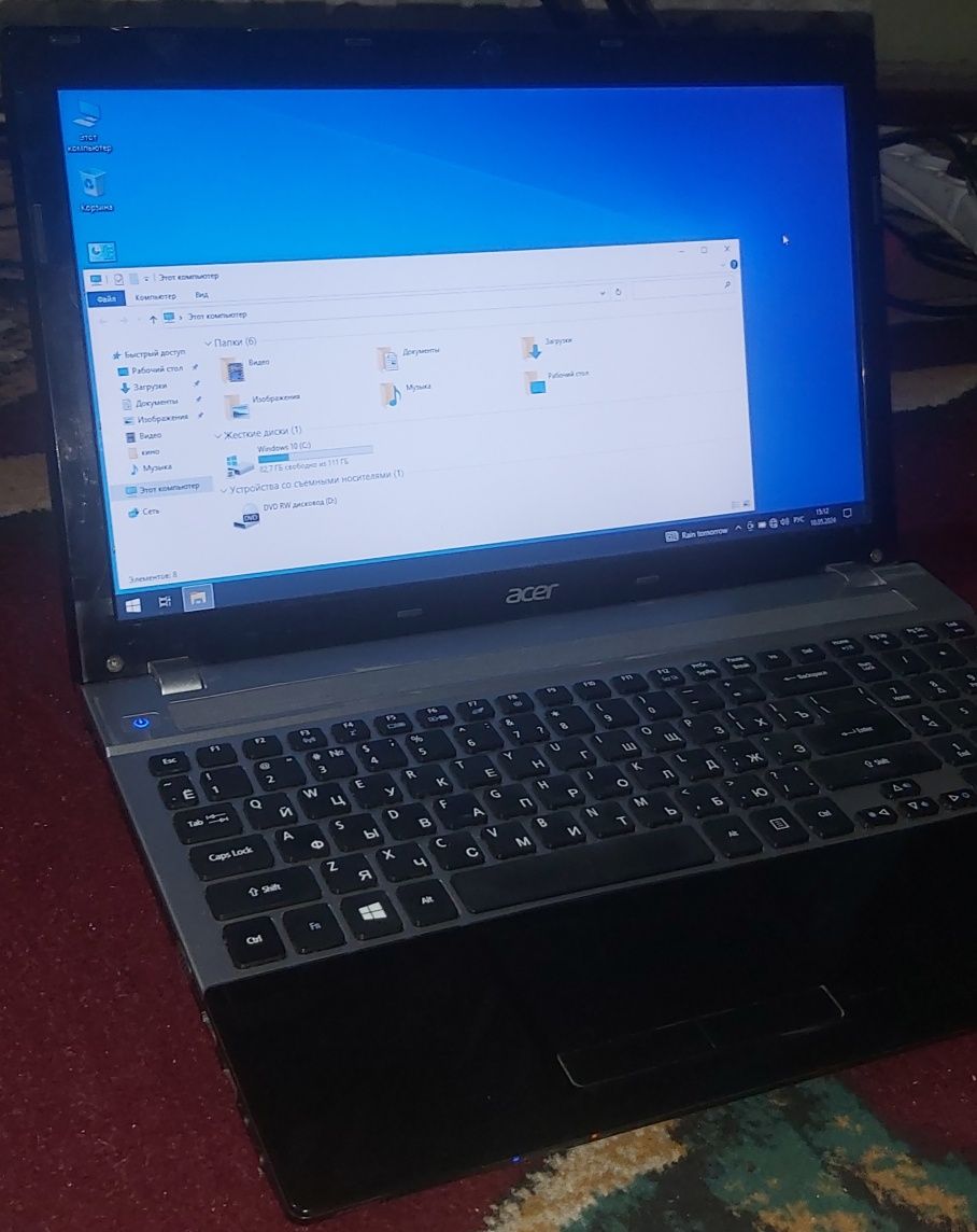 Noutbook Acer Core i5 Sotiladi.