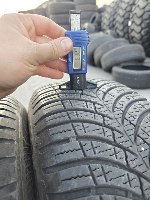 Anvelope de iarna 195-65r15 Goodyear