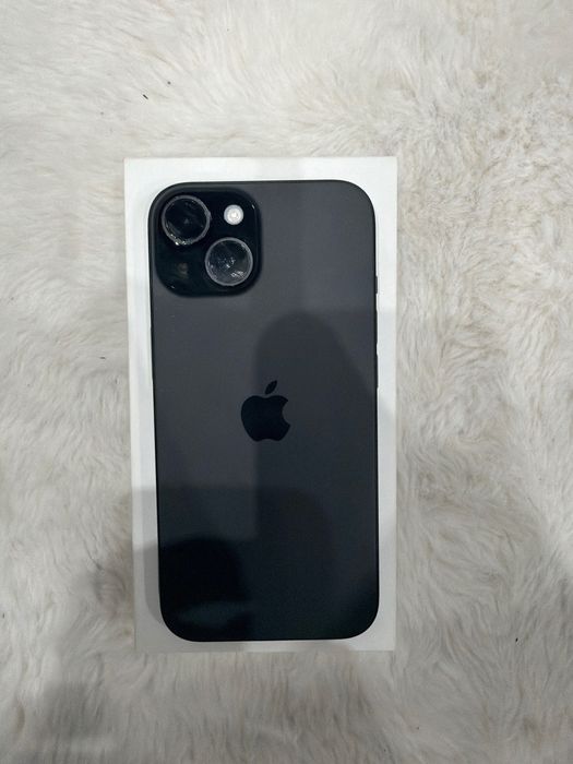 Iphone 15 128 G топ състояние