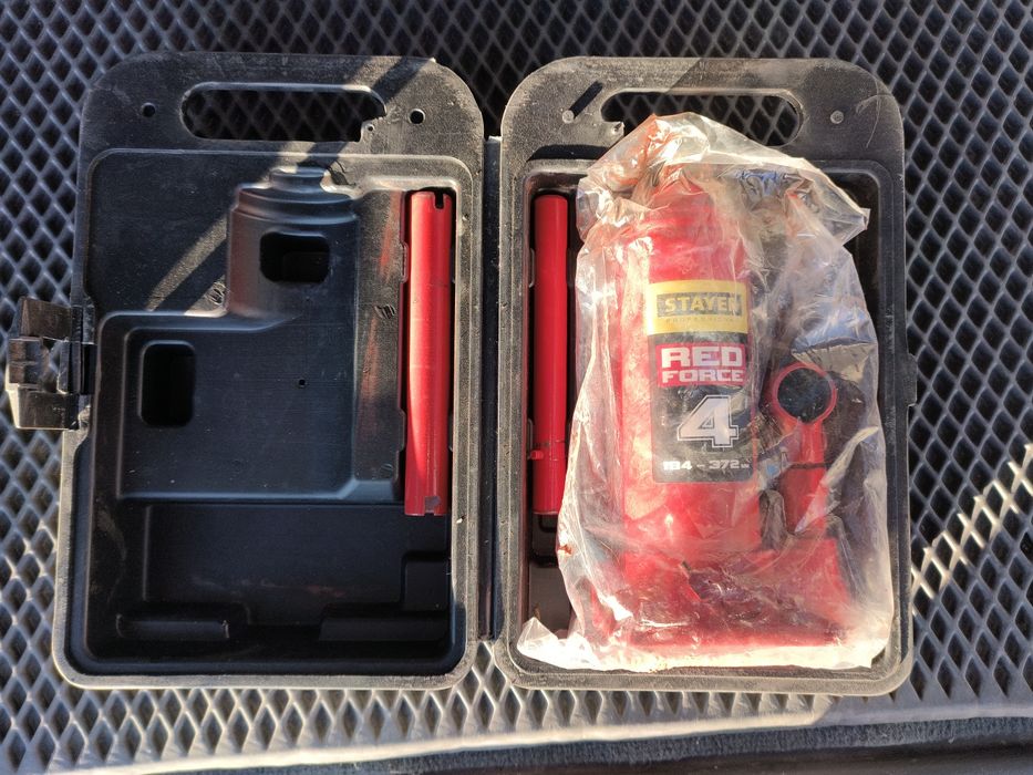 Домкрат гидравлический