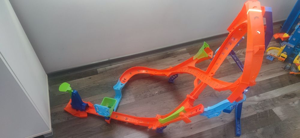 Hot wheels писта