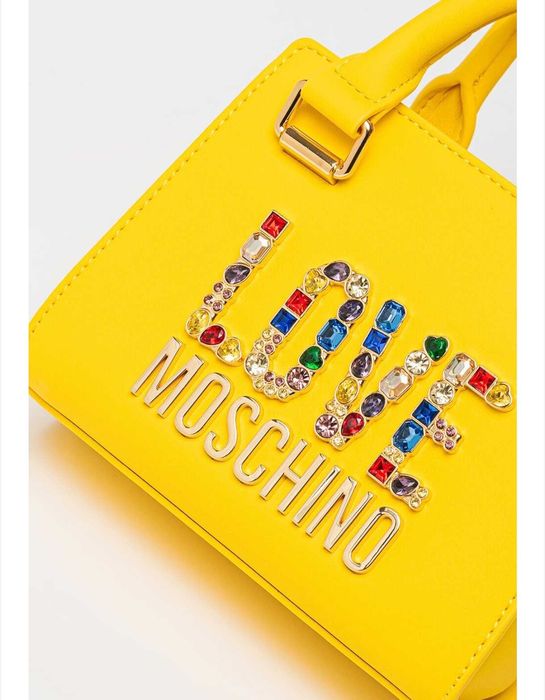 Нова чанта на Moschino