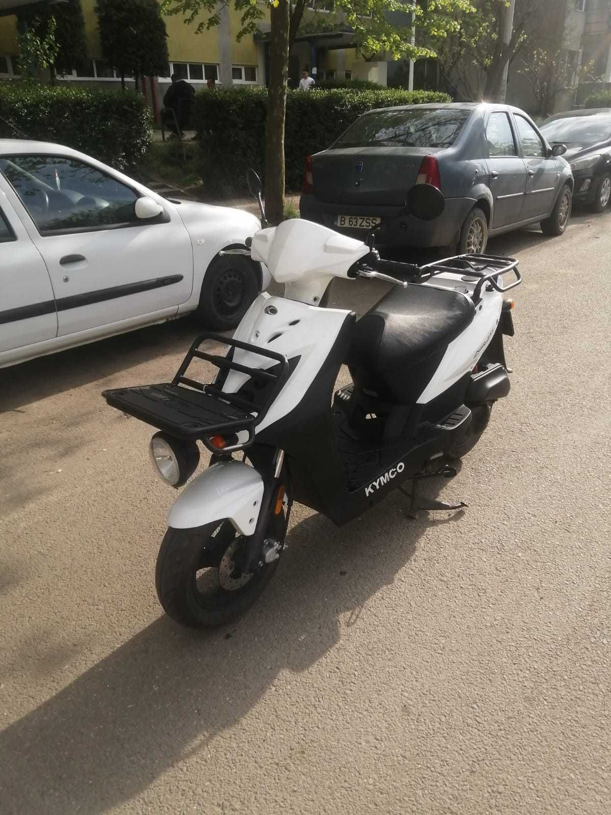 Scuter kymco de inchiriat pentru glovo/tazz/bolt food