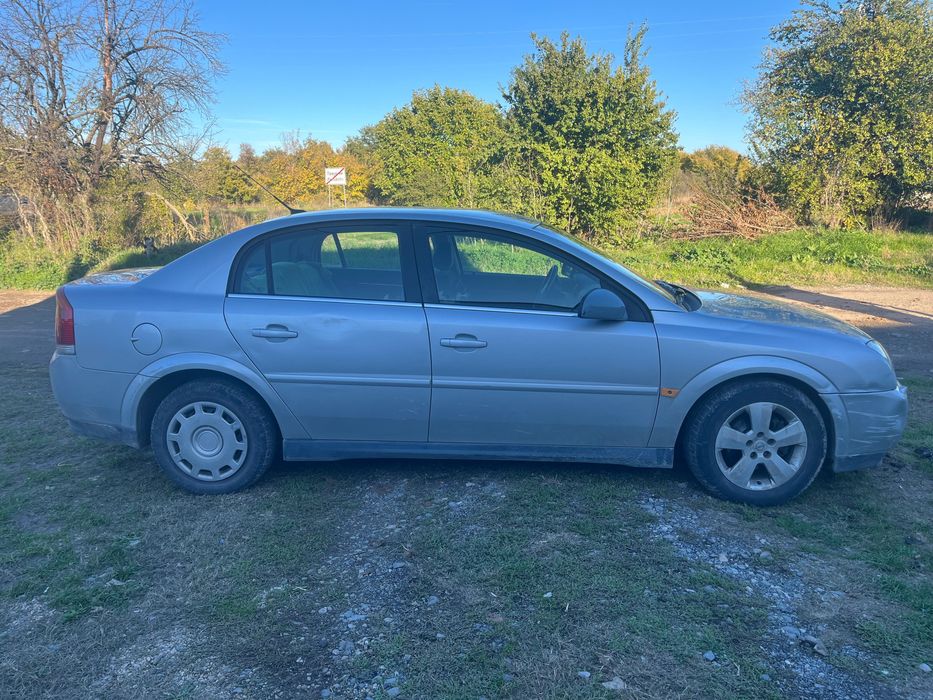 Продавам Опел Вектра 2.2 дизел