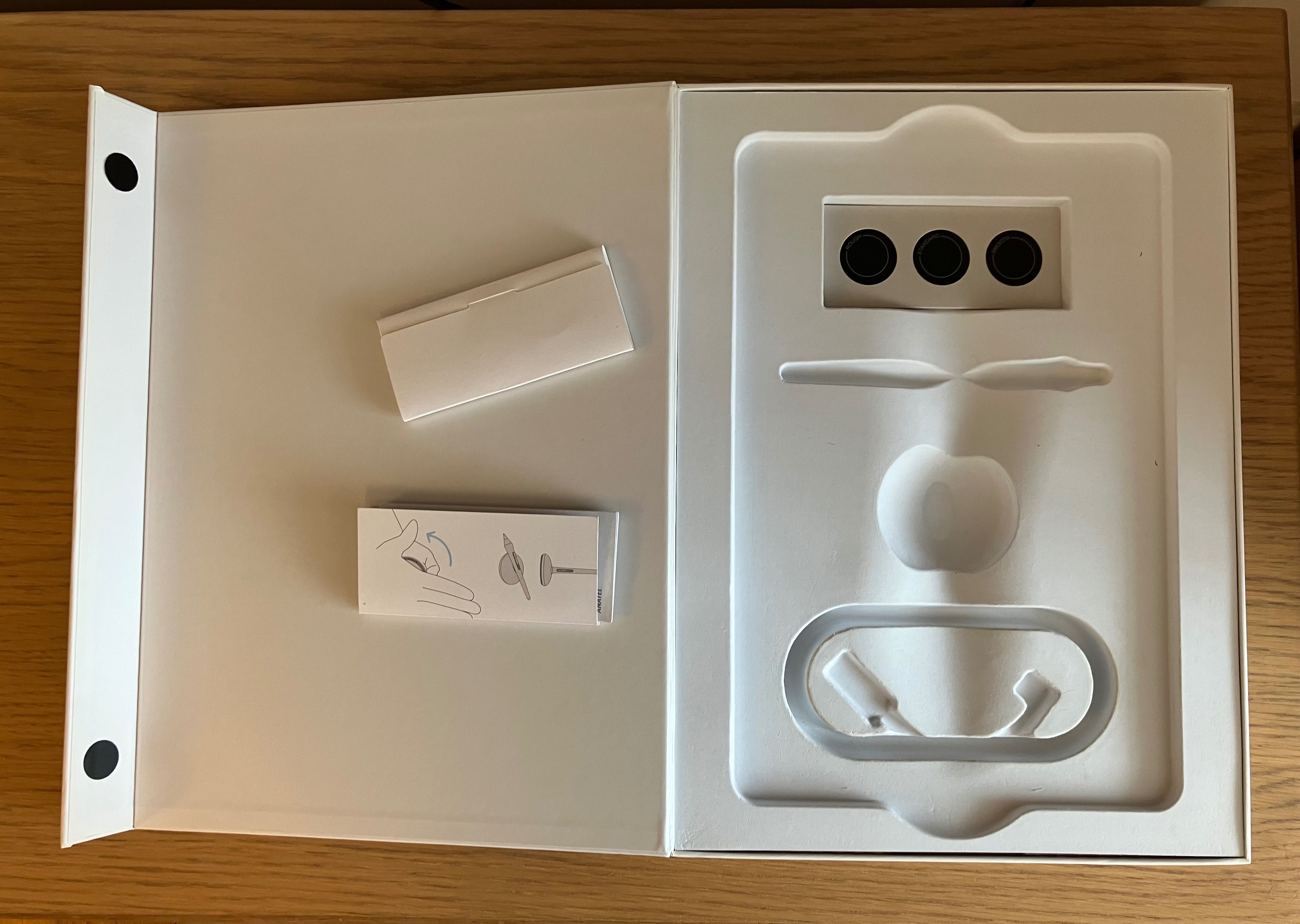 Графичен таблет Wacom Intuos Pro Medium (PTH-660) Pen Tablet (черен)