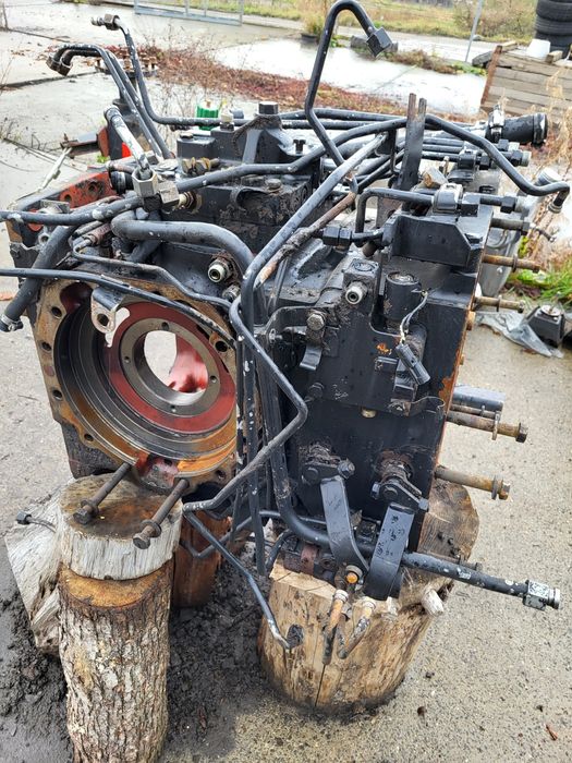 Dezmembrez tractor Case maxxum 5150