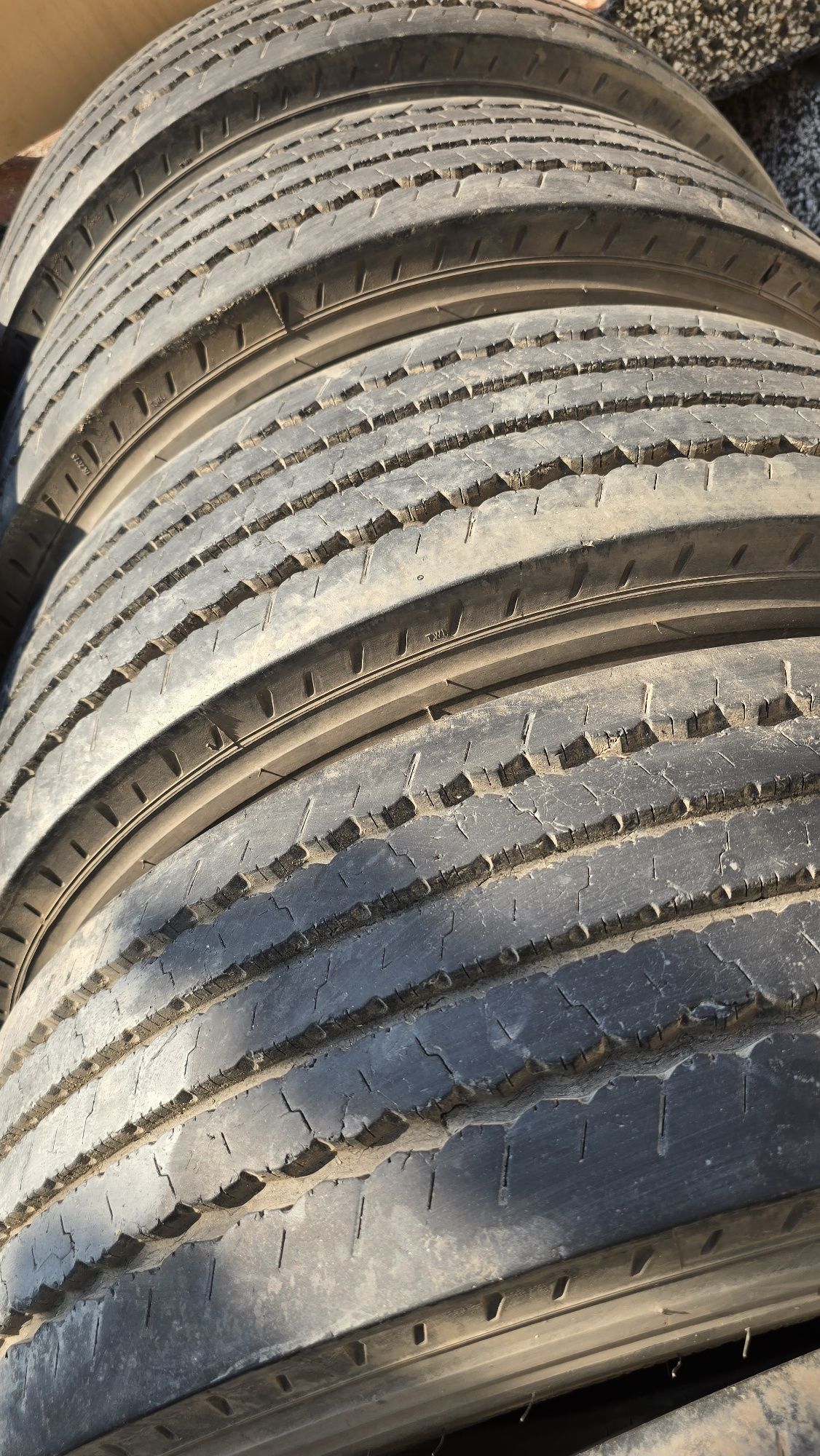 Тежкотоварни гуми Pirelli FR85 AMARANTO 235/75/17.5