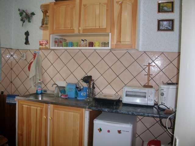 Къща с двор, гараж и панорамна тераса само на 35 минути от София