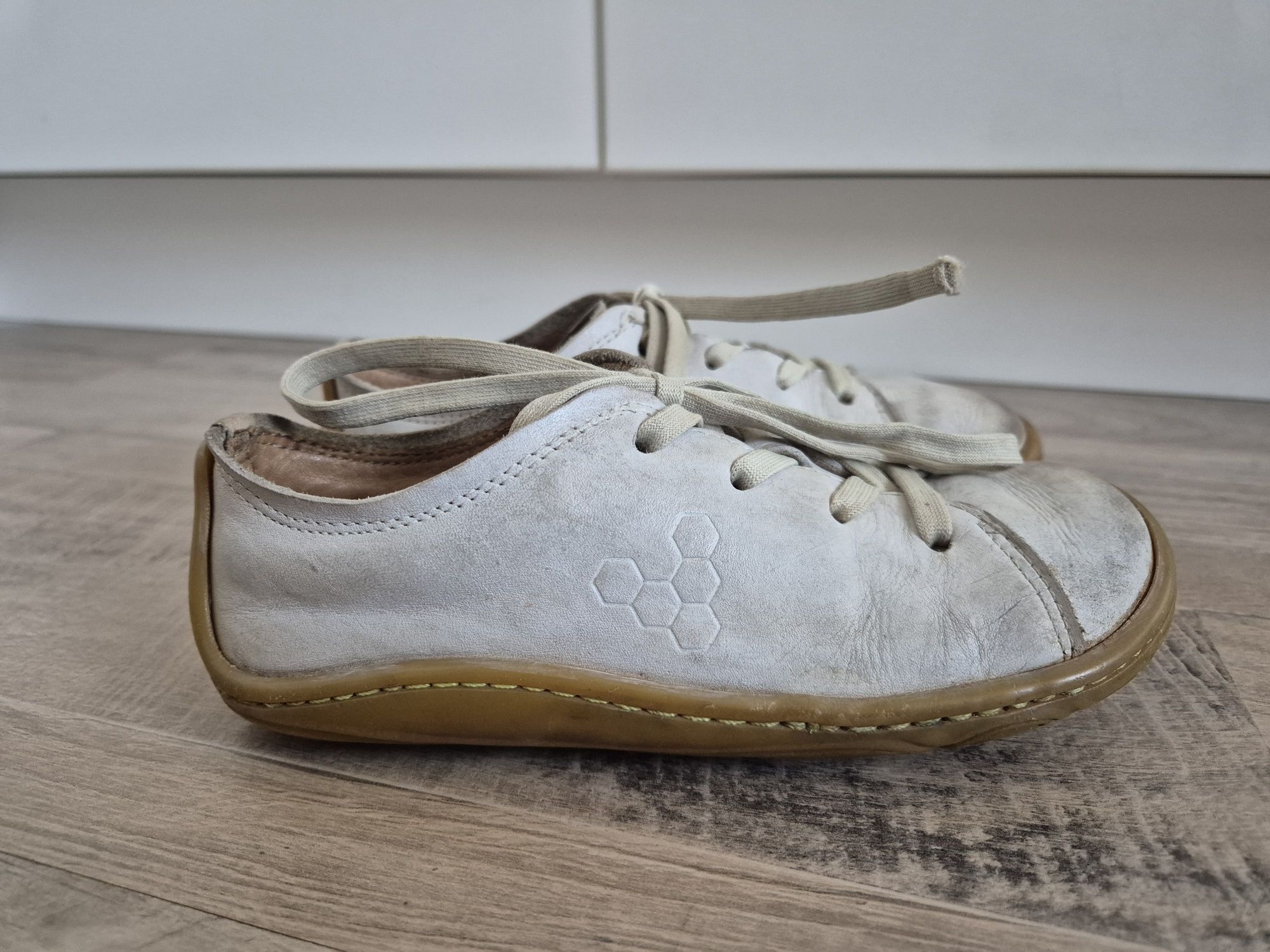 Боси обувки Vivobarefoot Addis 30