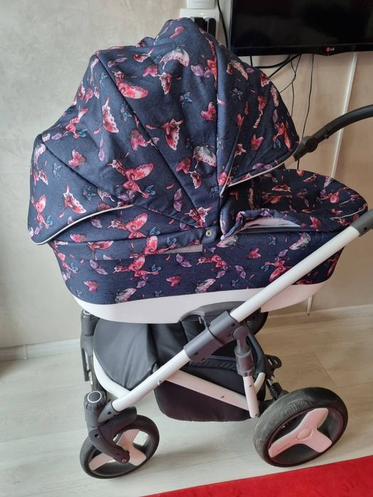 Бебешка количка Бекса