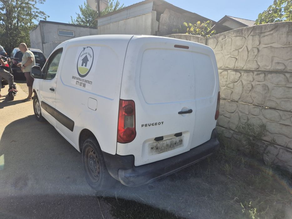 Dezmembrez Peugeot partner , Citroen Berlingo , fiat scudo 1.6 hdi 90c