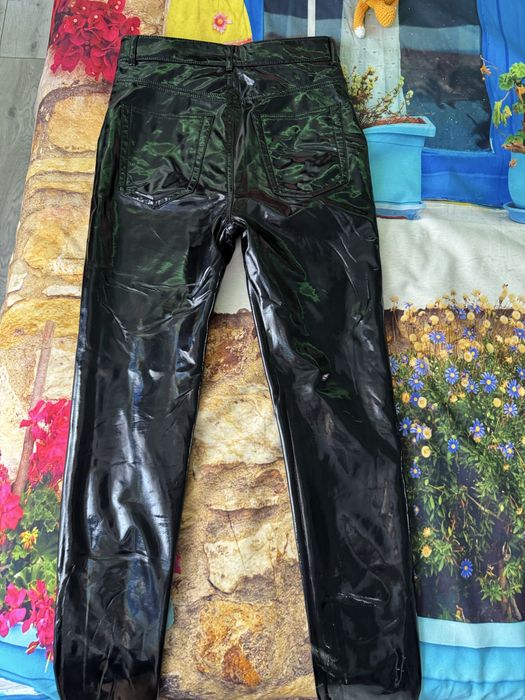 Pantaloni piele jeansi firma bershka zara impecabili