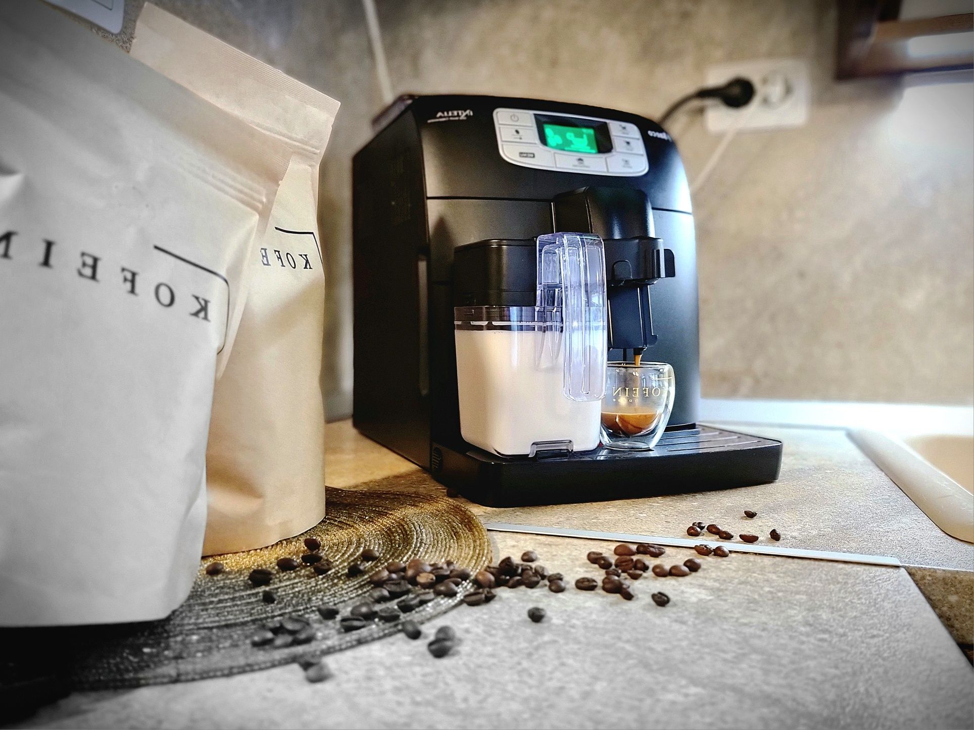 КАФЕМАШИНА SAECO INTELIA CAPPUCCINO |Саеко Интелия с гаранция и сервиз