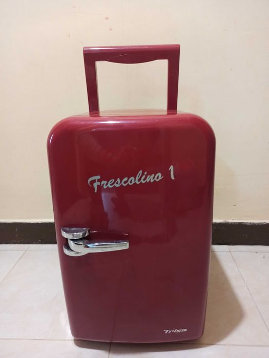 Мини хладилник Frescolina - 12V - за кола, камион, кемпер, лодка