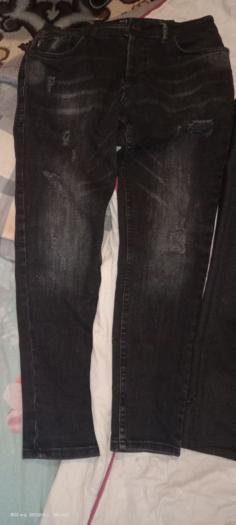 Срочно продам джинсы мужские 29 размер в очень хорошем состоянии