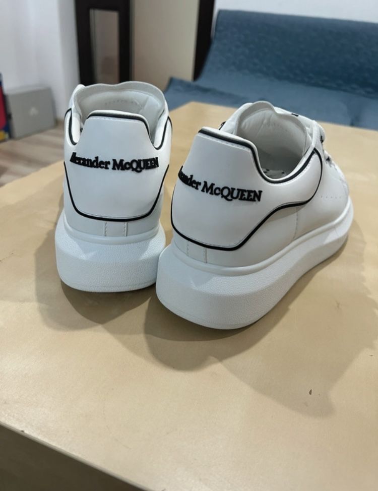 Adidași Alexander McQueen - OFERTĂ - 329 RON