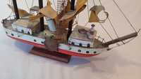 Macheta din lemn model vapor cu vele, velier, barca pescuit, corabie