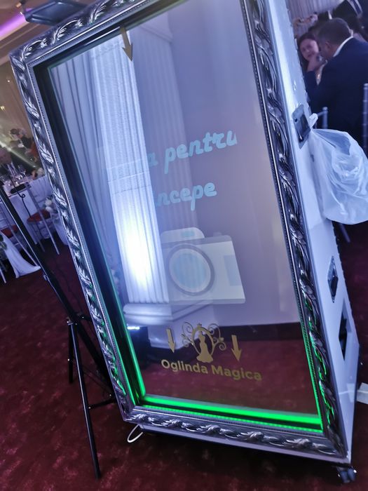 Închiriez Oglindă Magică