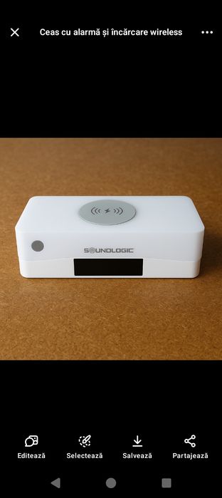 Vând ceas care are diferite feluri de lumini și încărcare telefon