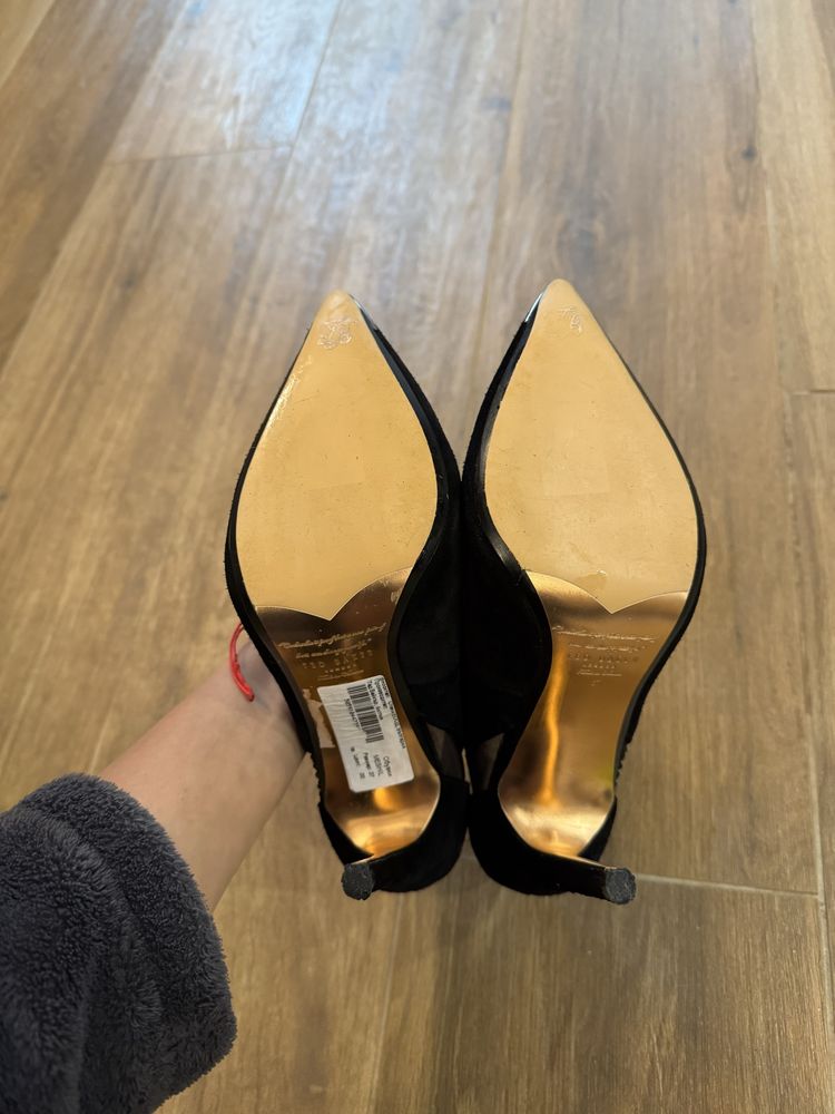 Черни токчета Ted Baker