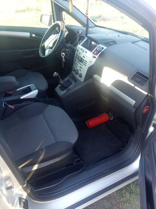 Vând Opel Zafira 7 locuri dizel, motor 1,7