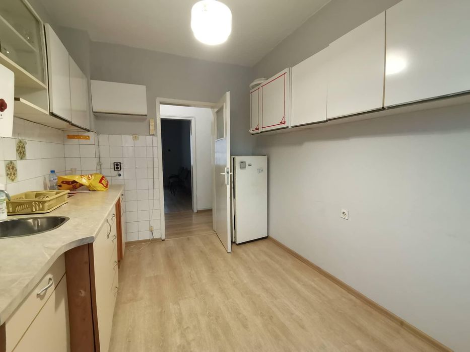 Продава се Тристаен апартамент в Бургас, Център - 84 кв.м за 2262 €/кв.м - Снимка #5